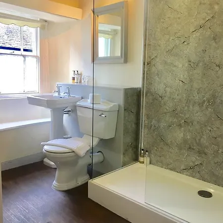 The Cavendish Arms 3*