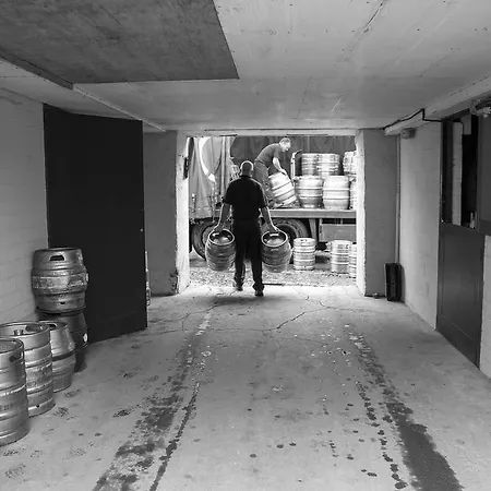 The Cavendish Arms 3*